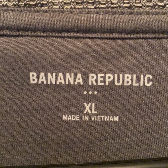 Banana Republic Men’s Top - Picture 4 of 5